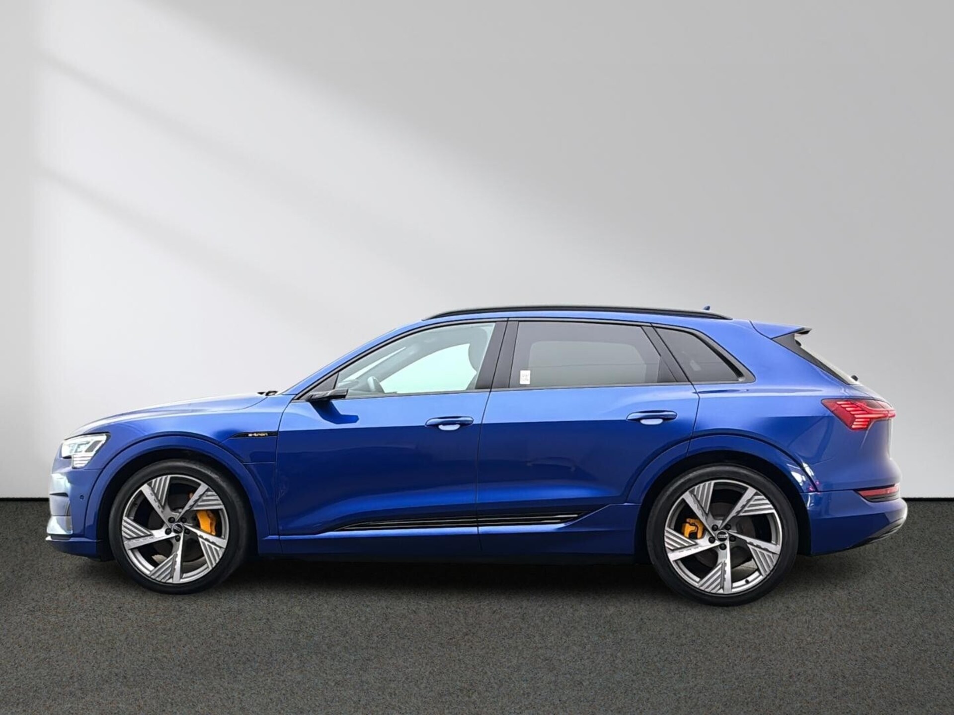 Audi e-tron advanced