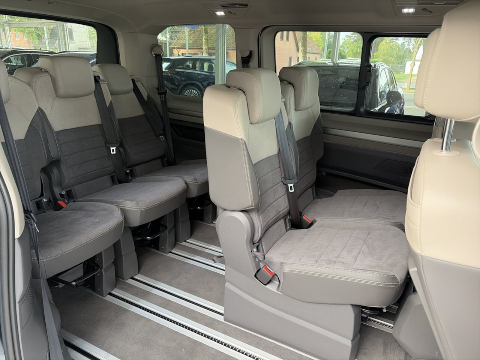 Volkswagen Multivan – Bild 10