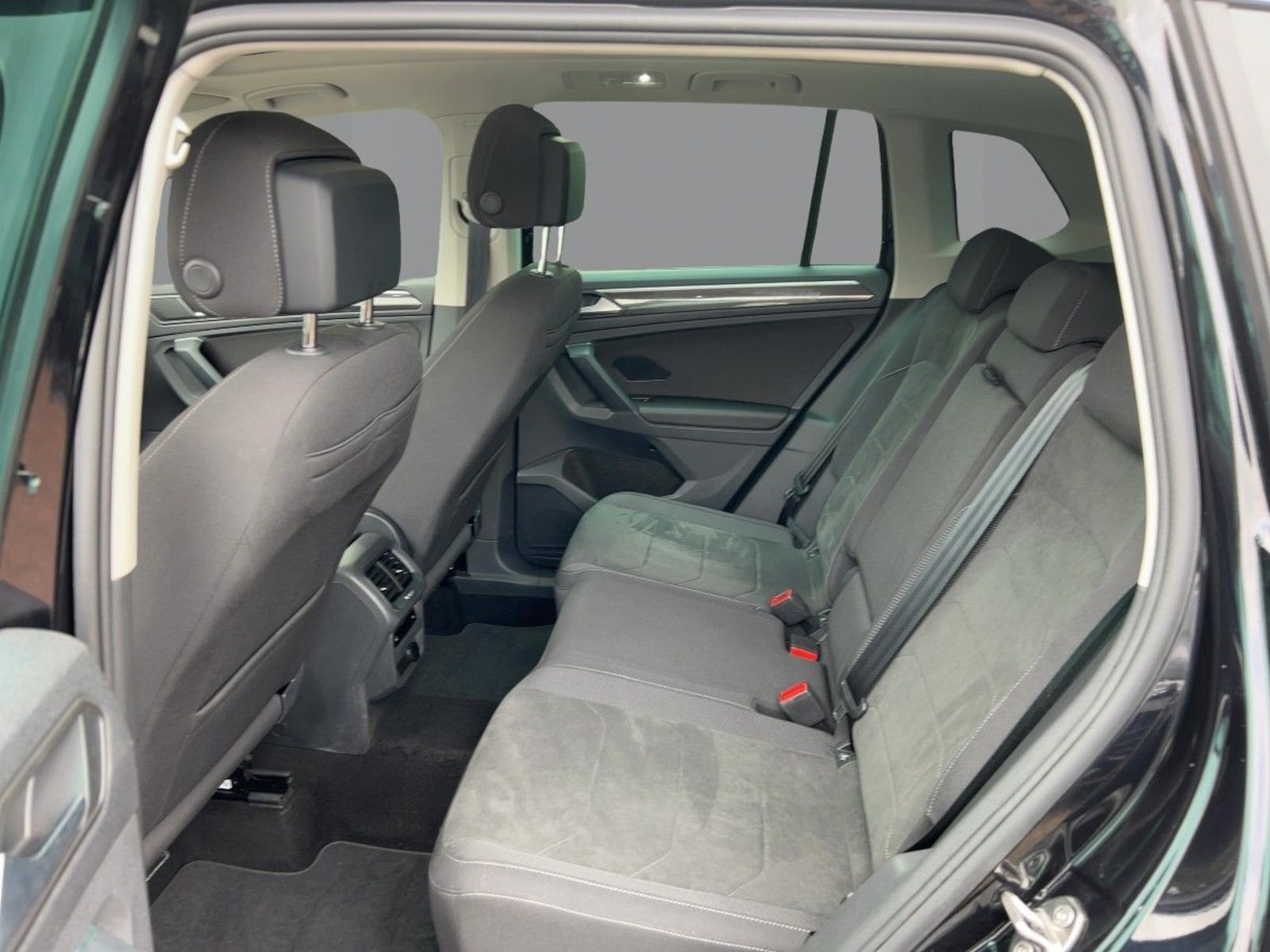 Volkswagen Tiguan – Bild 9
