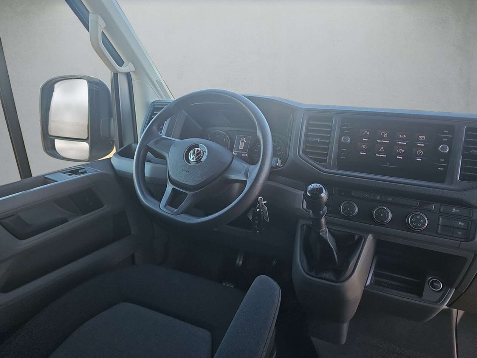 Volkswagen Crafter Kasten mittlerer Radstand – Bild 7