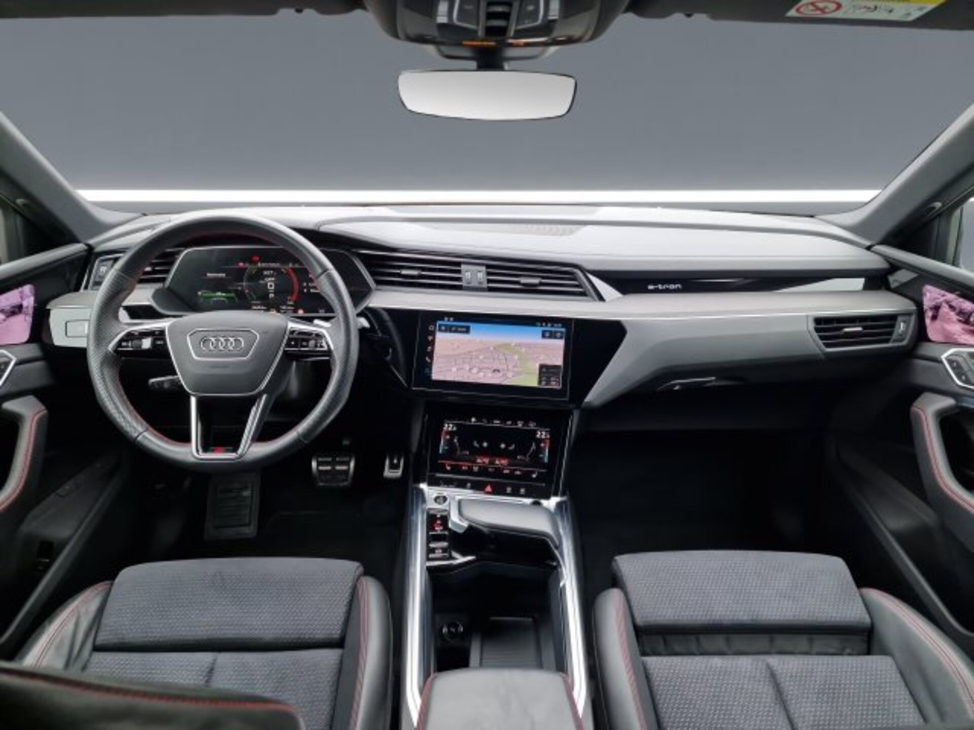Audi Q8 Sportback e-tron S line