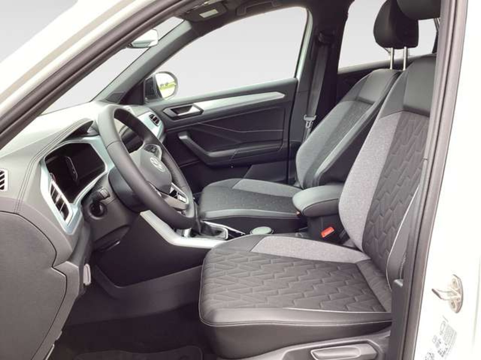 Volkswagen T-Roc – Bild 8