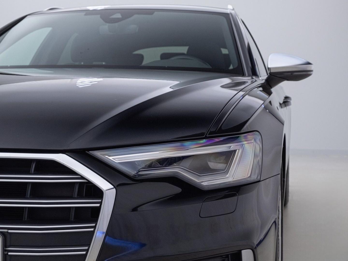 Bild über Audi S6 Avant TDI quattro tiptronic - für weitere Informationen kontaktieren Sie den Audi Partner