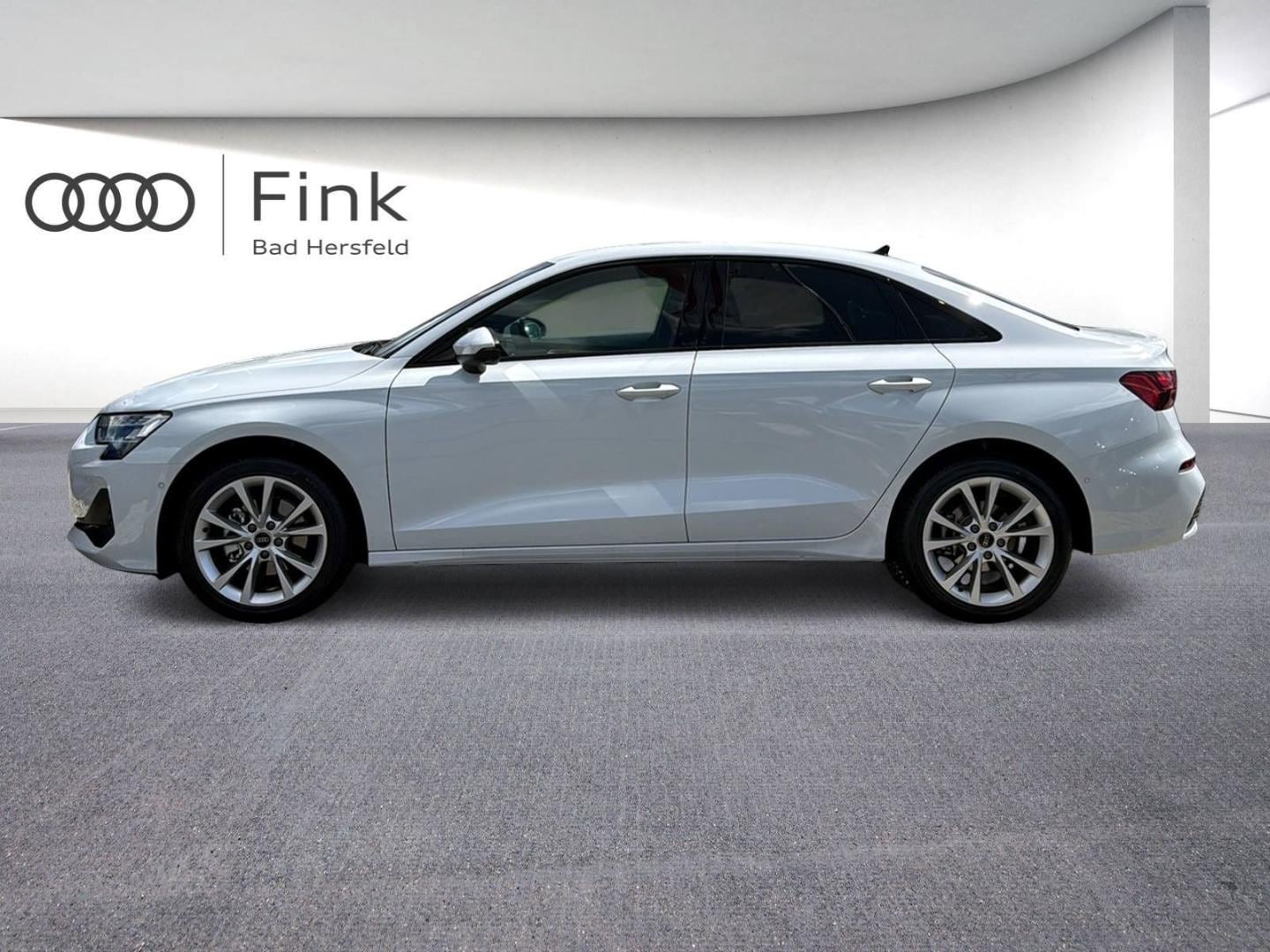 Bild über Audi A3 Limousine TFSI 110 kW S tronic - für weitere Informationen kontaktieren Sie den Audi Partner