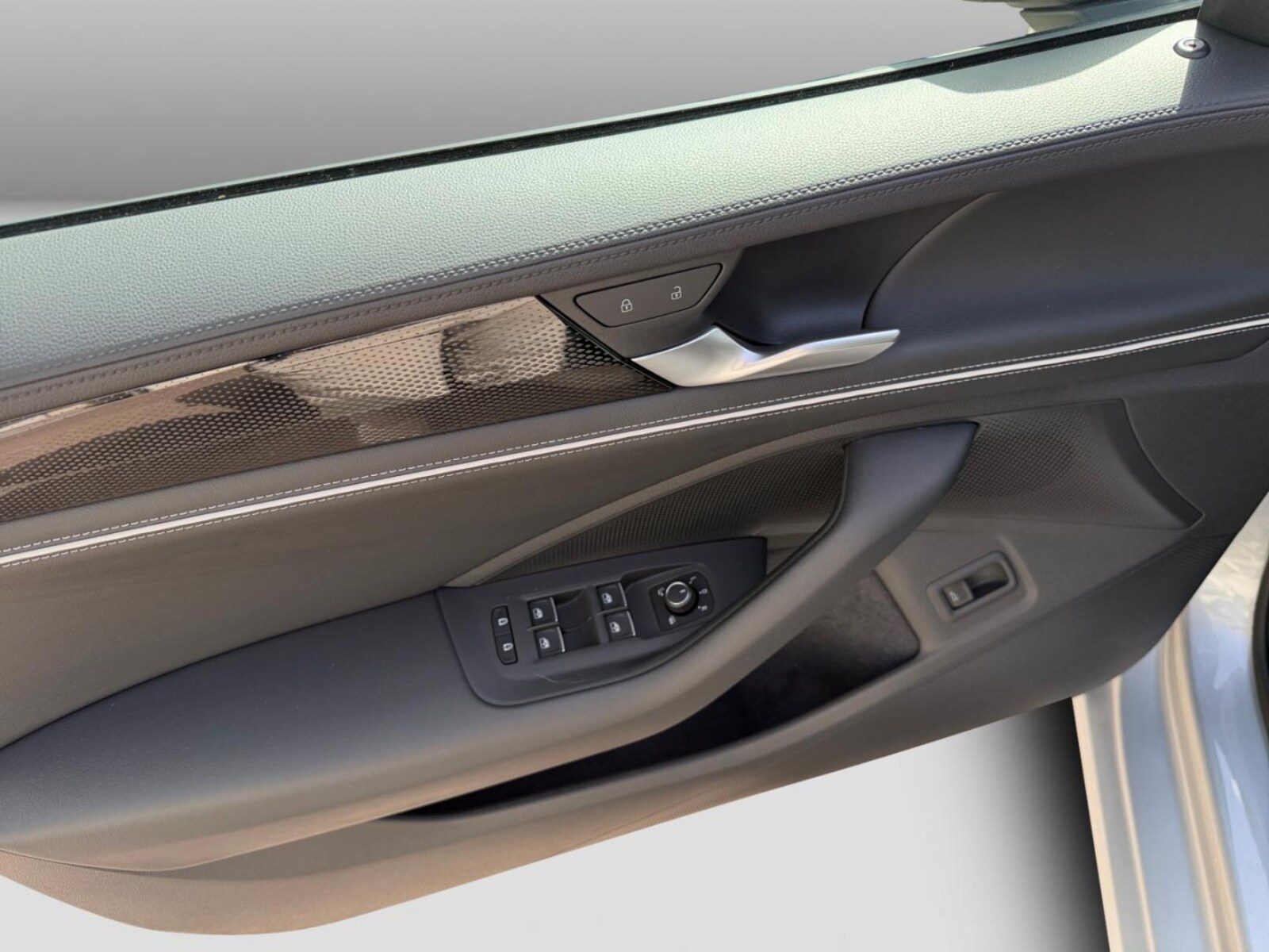 Volkswagen Passat – Bild 14