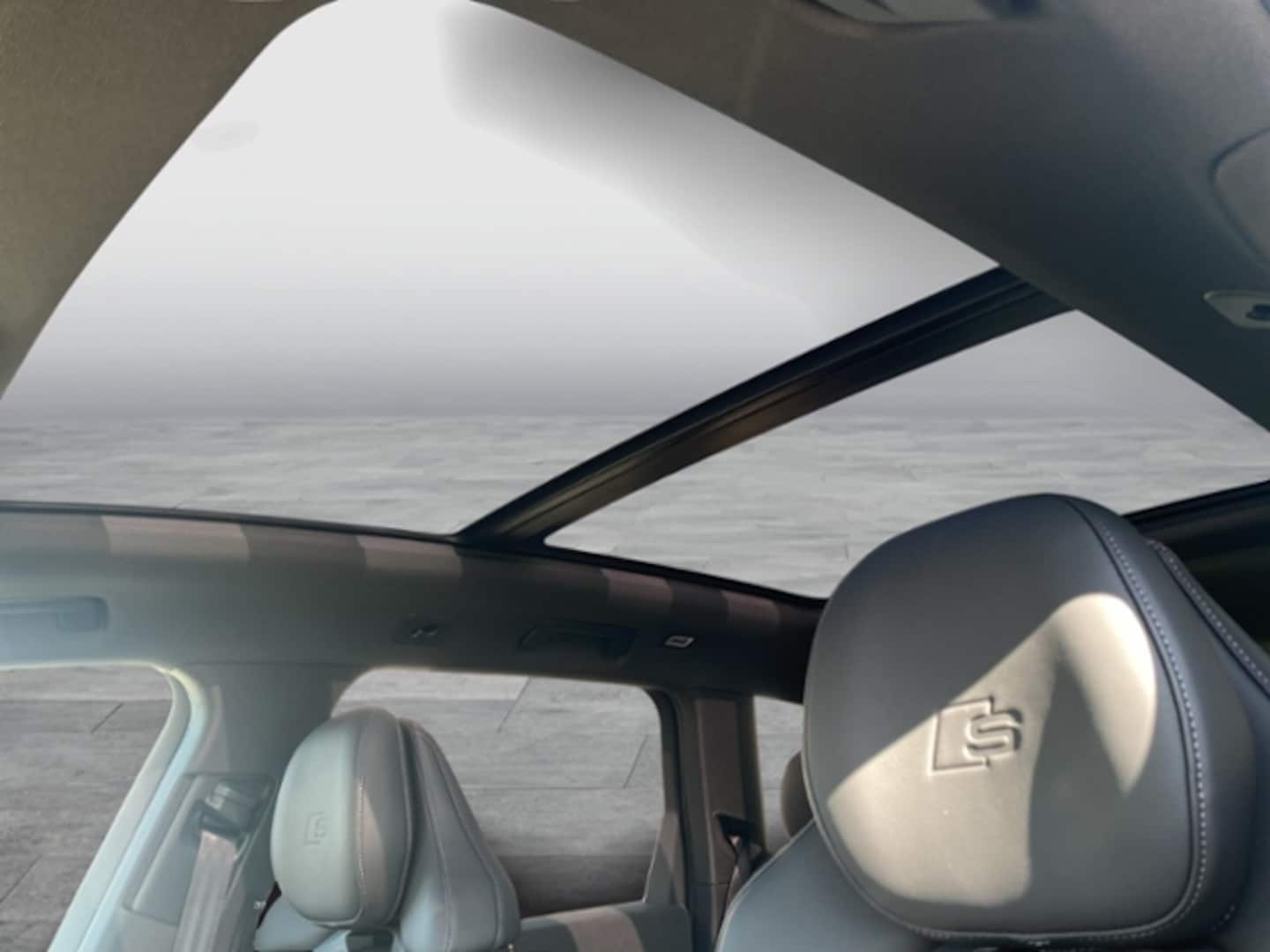Bild über Audi Q7 SUV TDI quattro 220 kW tiptronic - für weitere Informationen kontaktieren Sie den Audi Partner