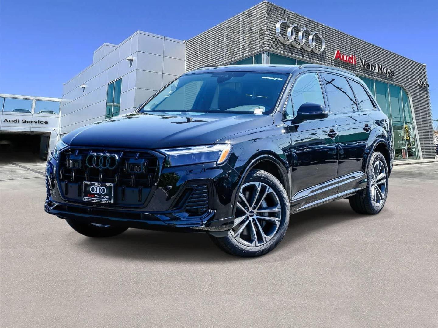 2026 Audi Q7 45 Premium Plus quattro Tiptronic's photo