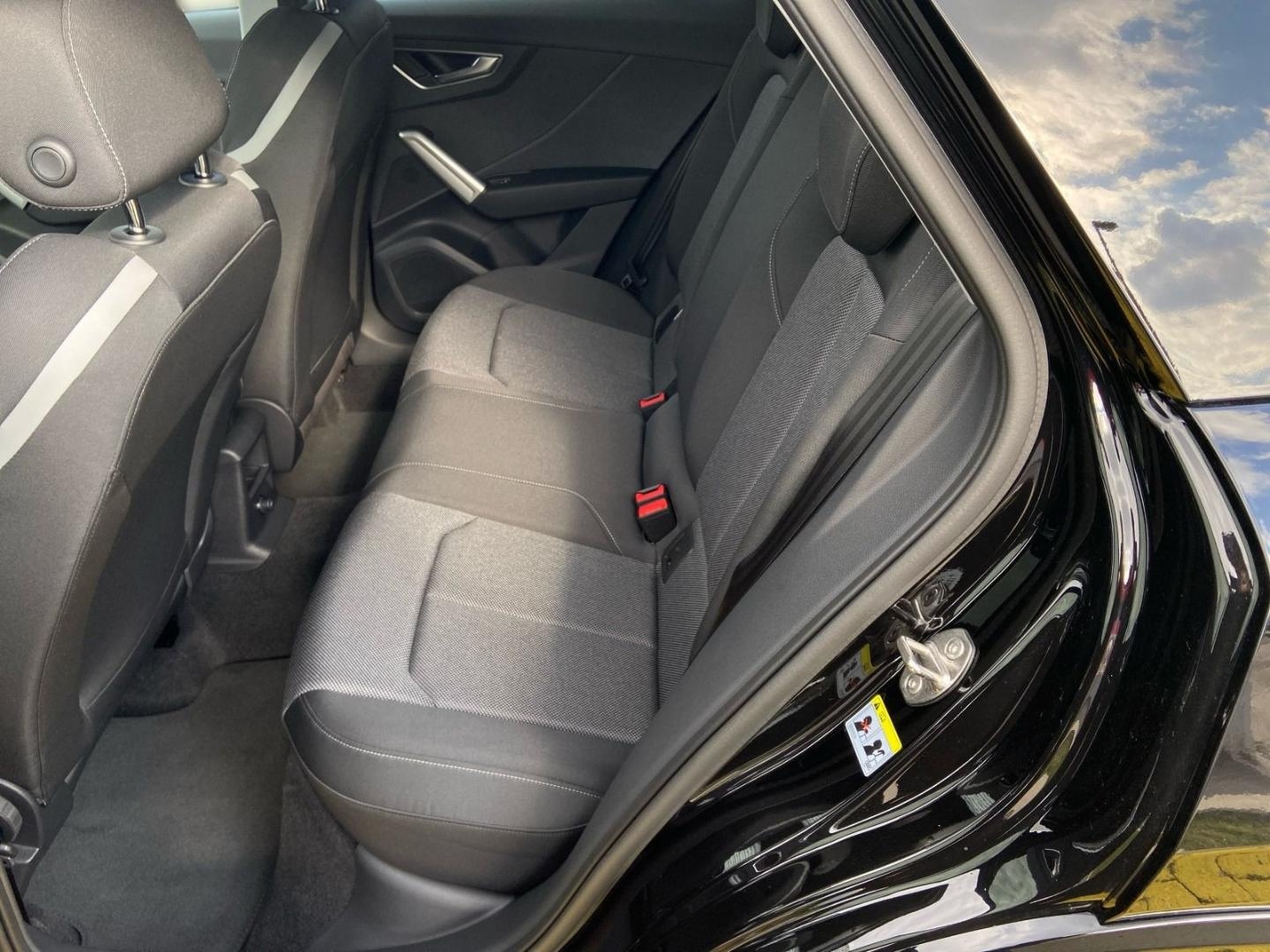 Bild über Audi Q2 advanced 35 TFSI S tronic - für weitere Informationen kontaktieren Sie den Audi Partner