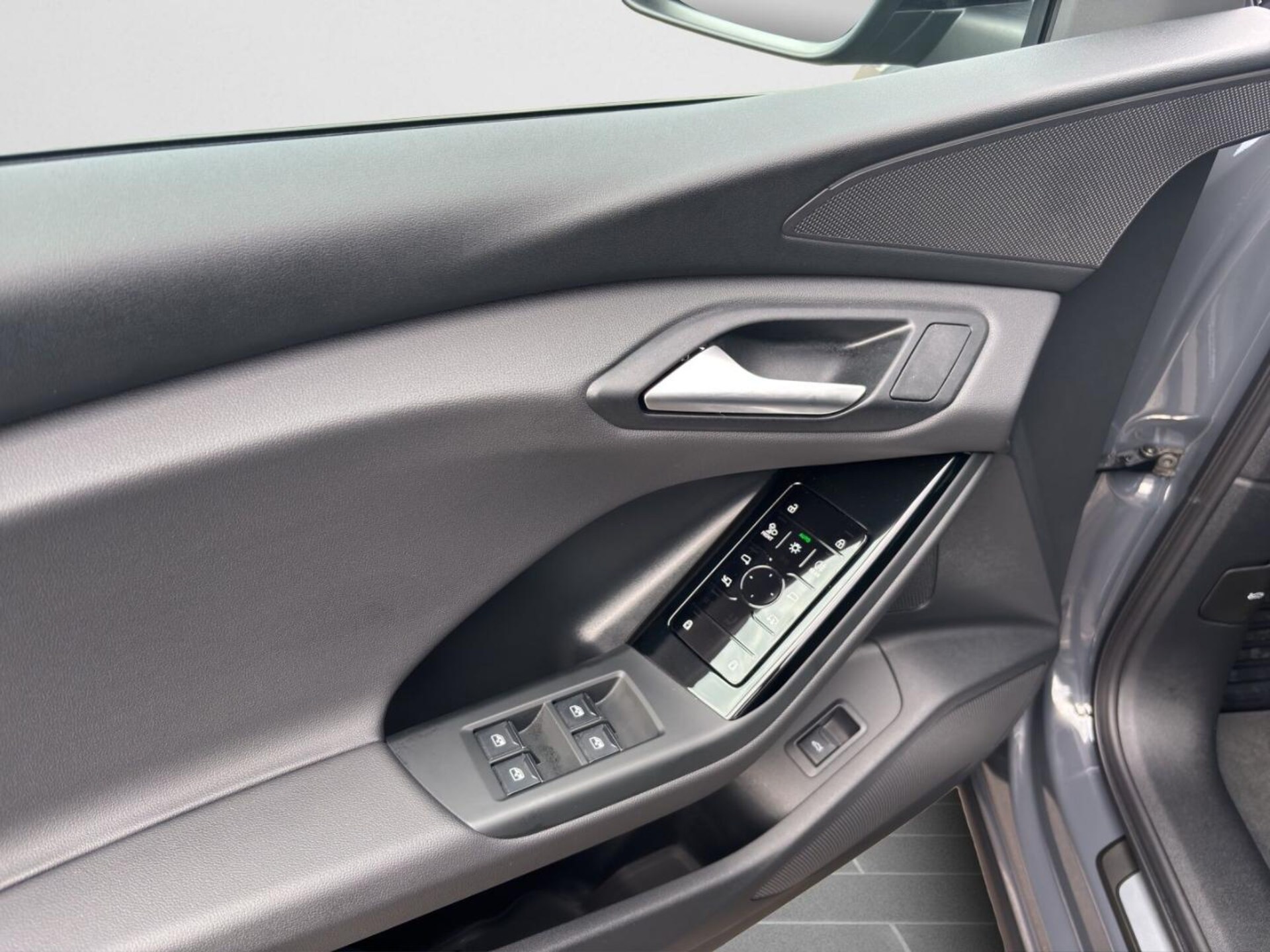 Audi Q6 SUV e-tron