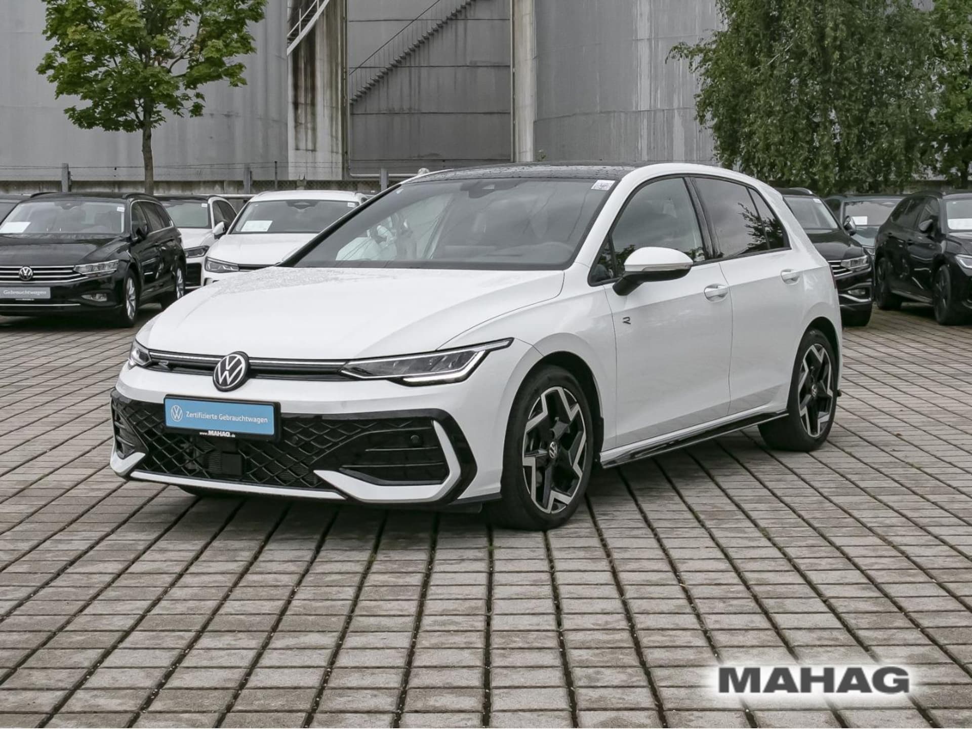 Volkswagen Golf R-Line