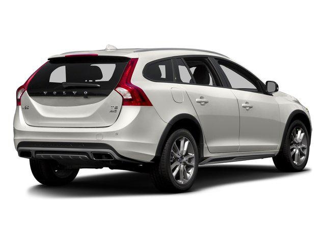 2016 Volvo V60 Cross Country