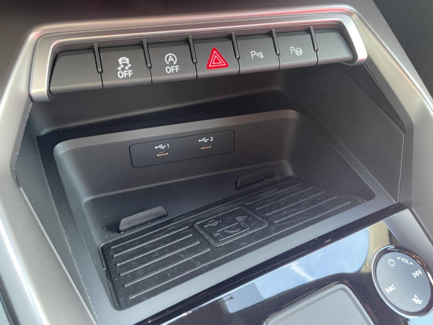 Bild über Audi A3 Sportback S line 30 TFSI S tronic - für weitere Informationen kontaktieren Sie den Audi Partner
