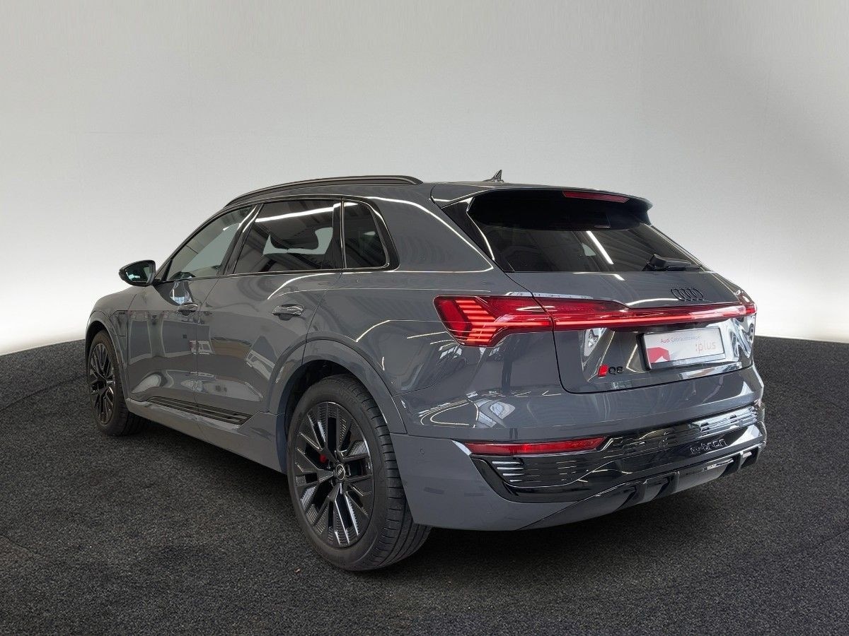 Image about Audi Q8 e-tron S line 55 e-tron quattro