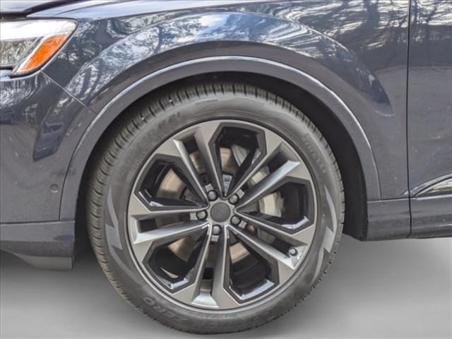 2026 Audi Q7 Premium Plus - Photo 10
