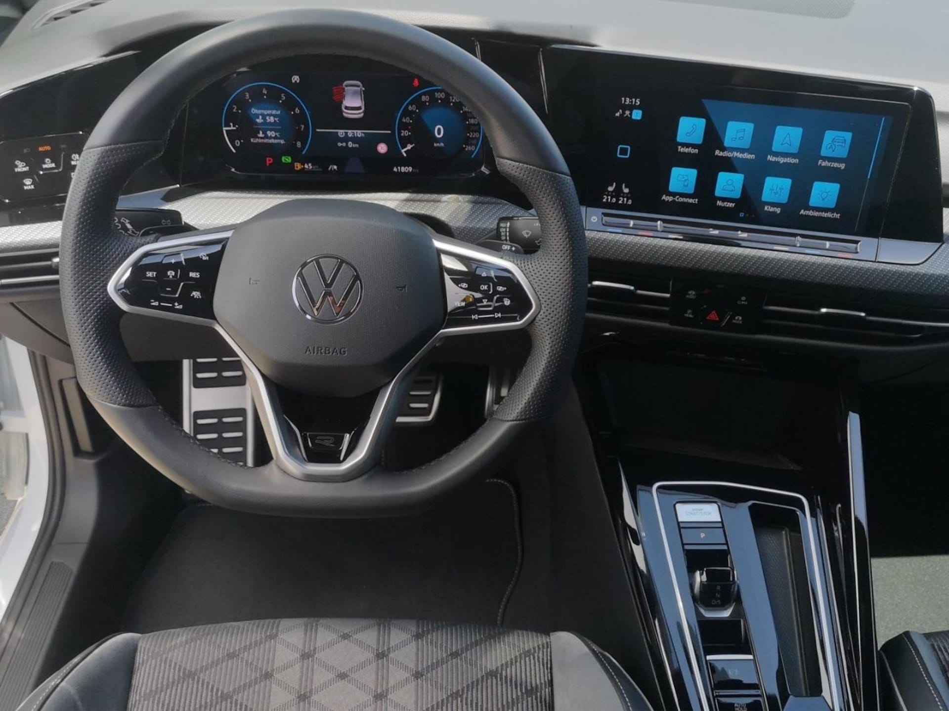 Volkswagen Golf R-Line