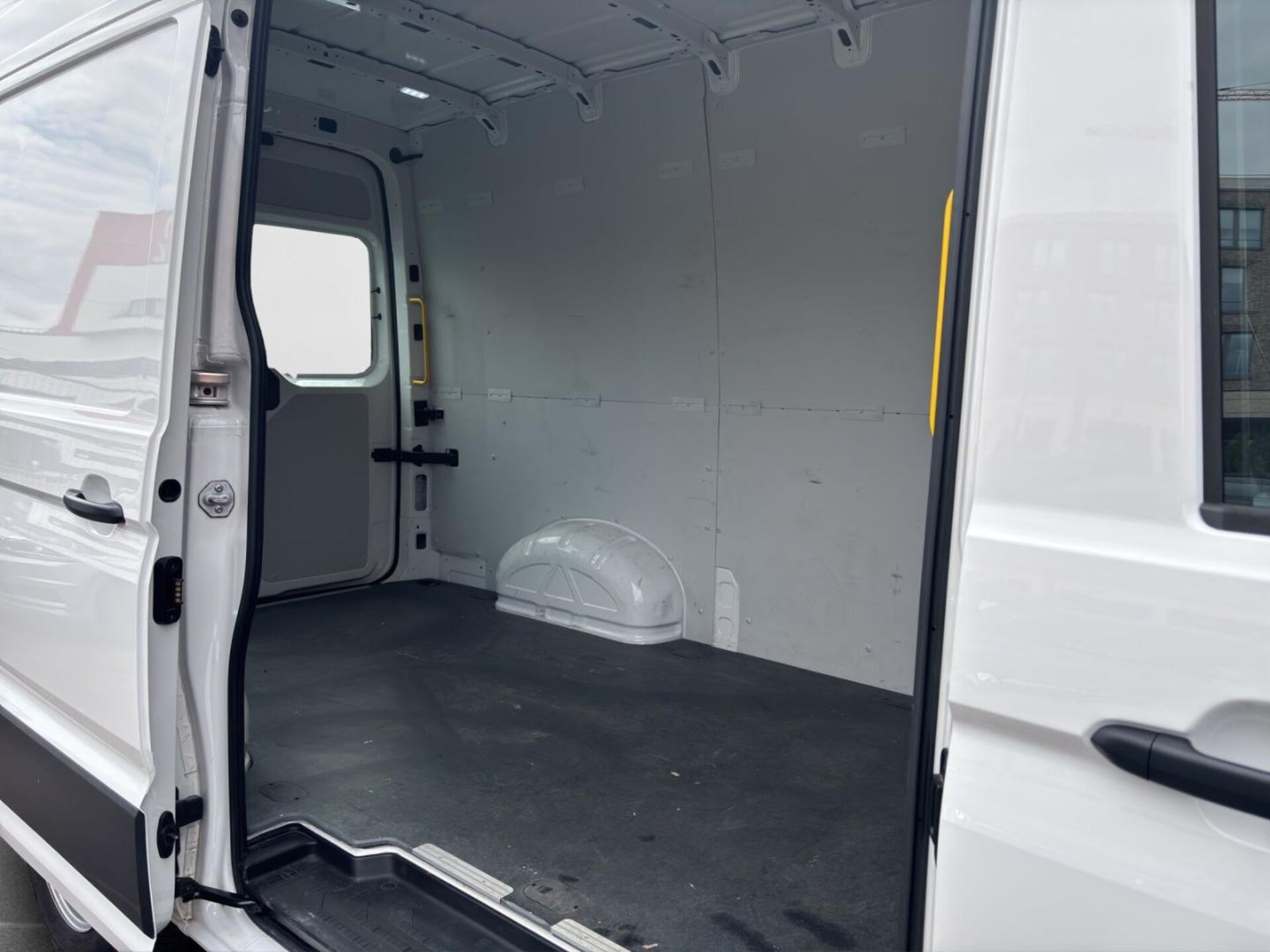 Volkswagen Crafter Kasten mittlerer Radstand