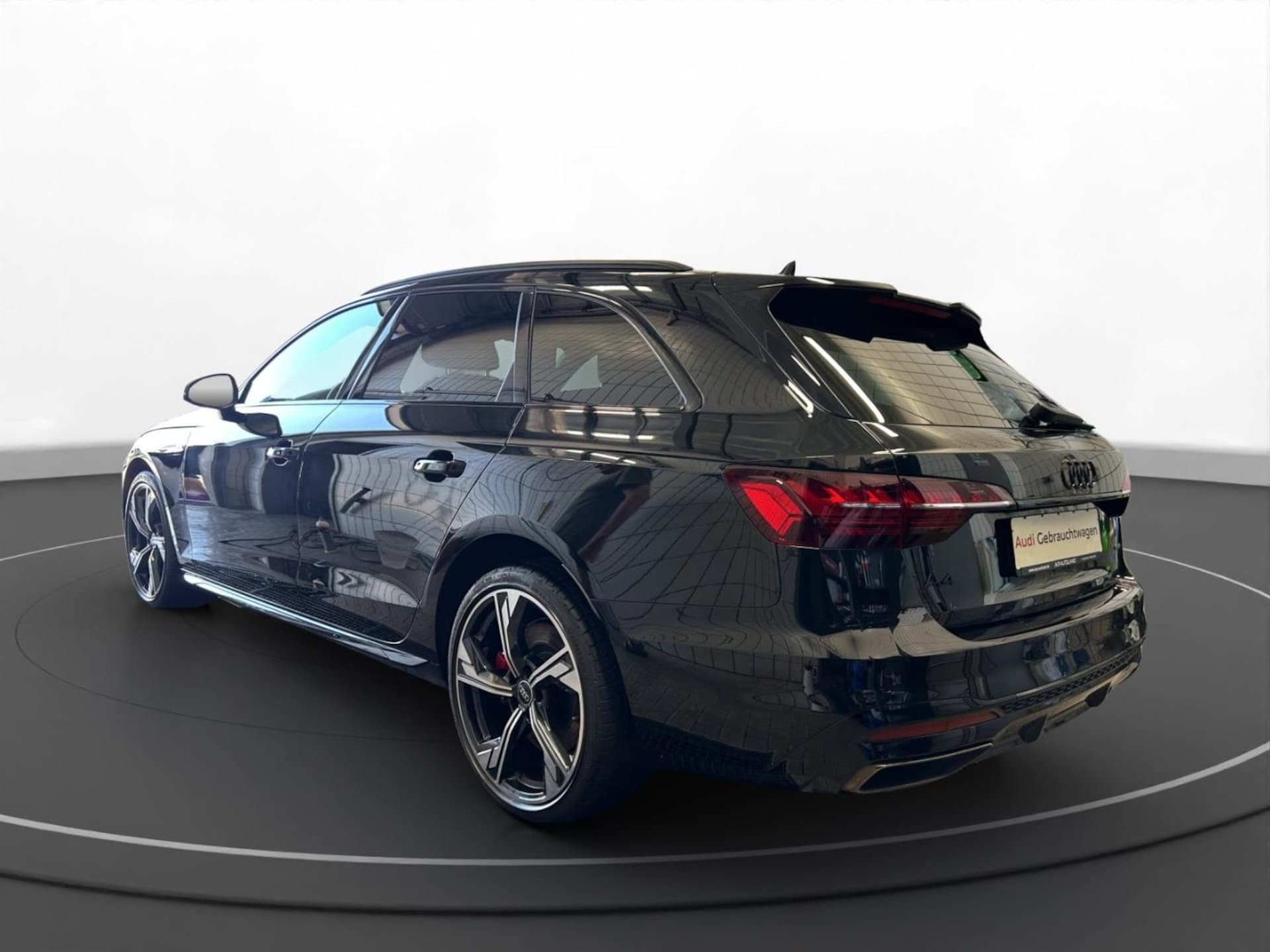 Audi A4 Avant S line