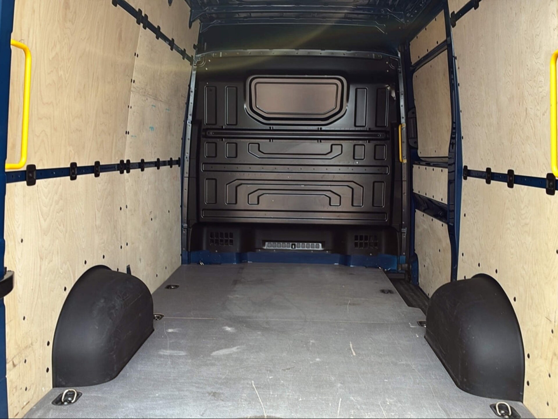 Volkswagen Crafter Kasten mittlerer Radstand