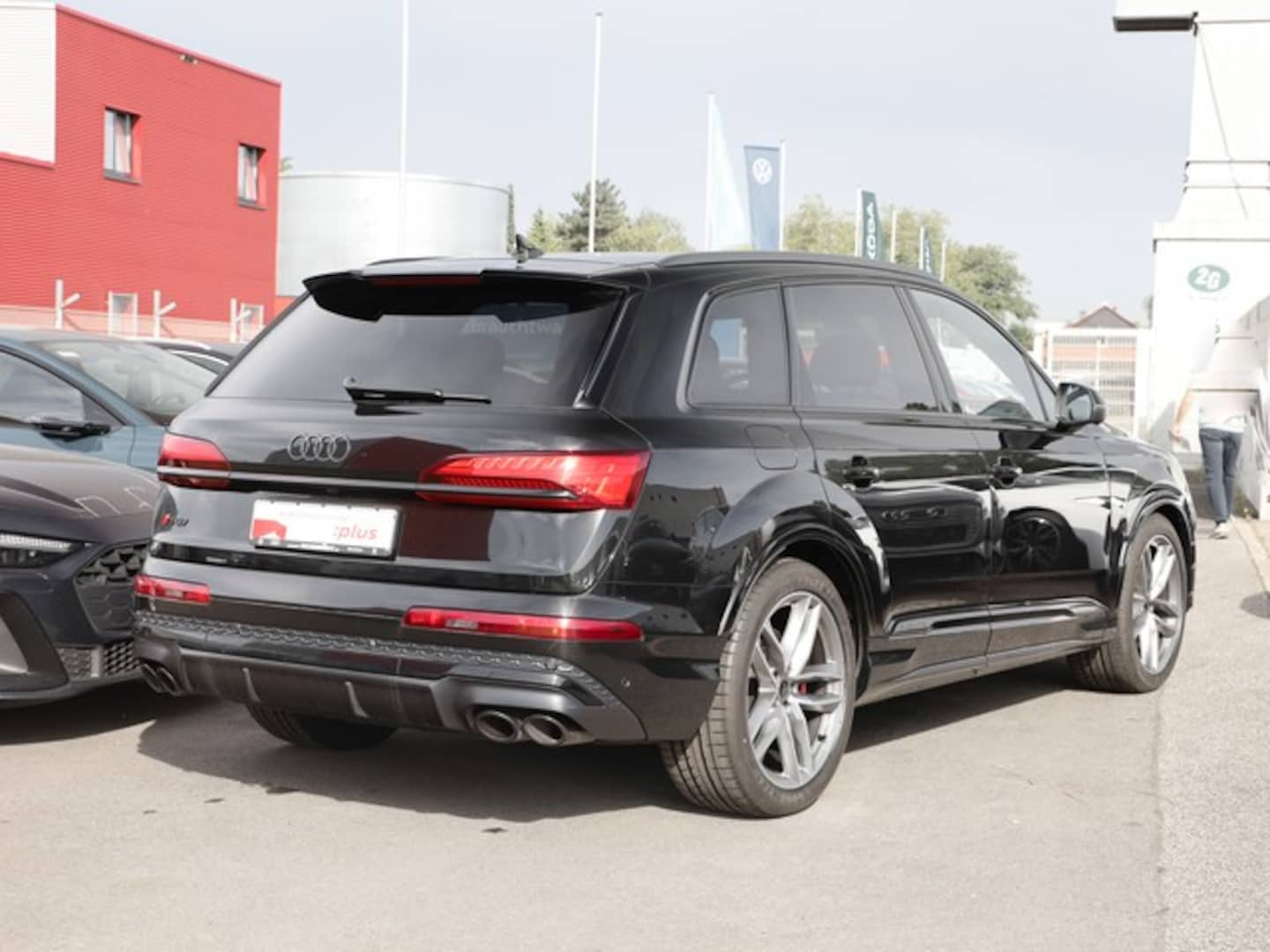 Bild über Audi SQ7 SUV TFSI quattro tiptronic - für weitere Informationen kontaktieren Sie den Audi Partner