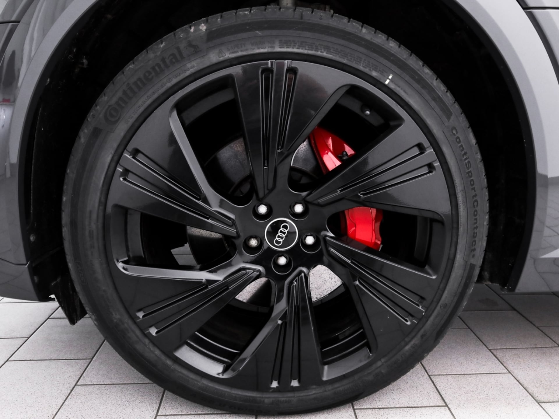 Audi Q8 Sportback e-tron S line