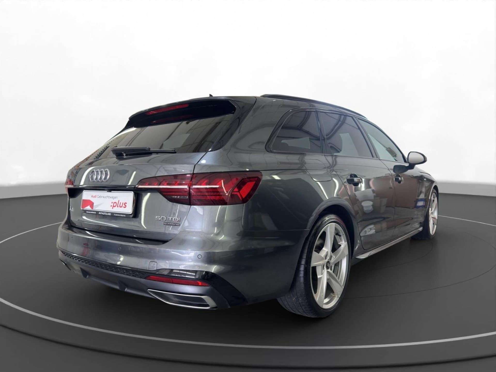 Audi A4 Avant S line