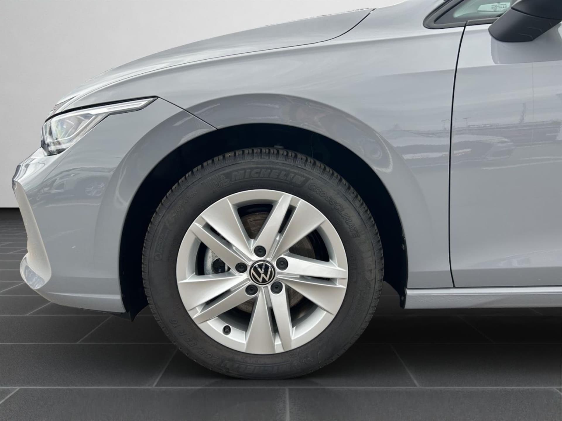 Volkswagen Golf Life