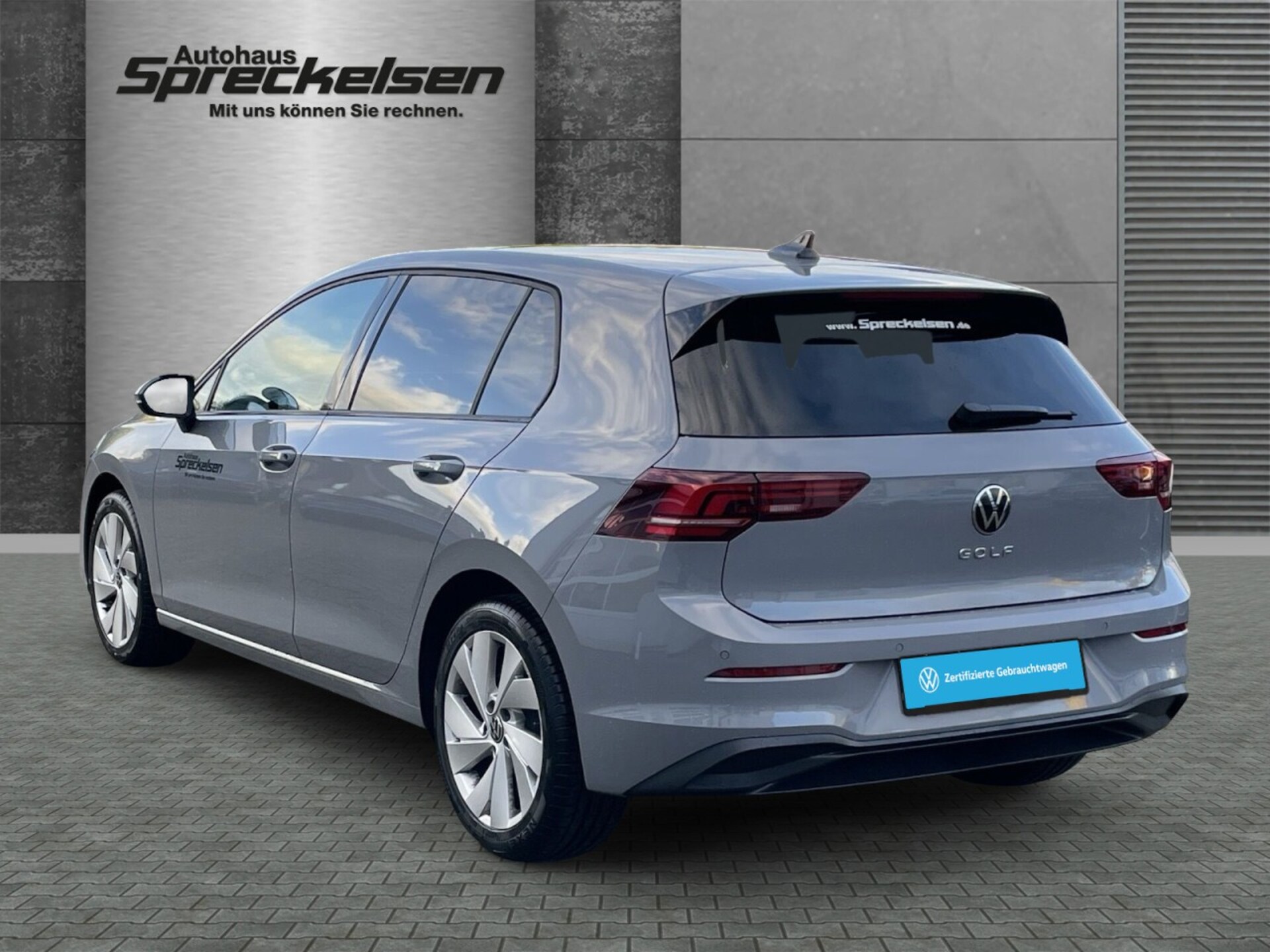 Volkswagen Golf Life