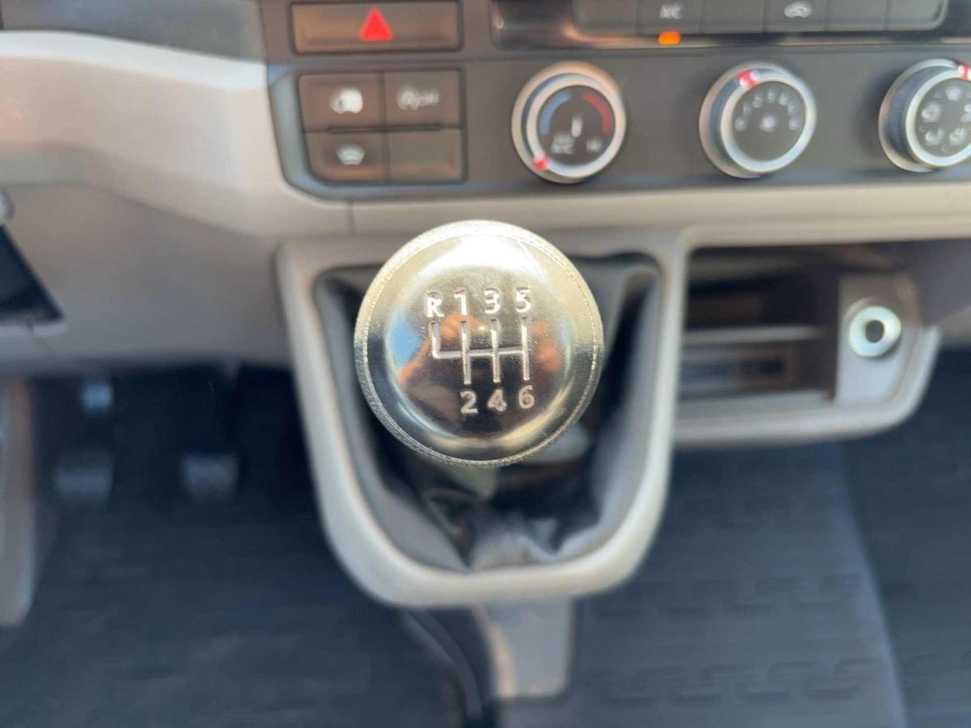 Volkswagen Crafter Kasten mittlerer Radstand