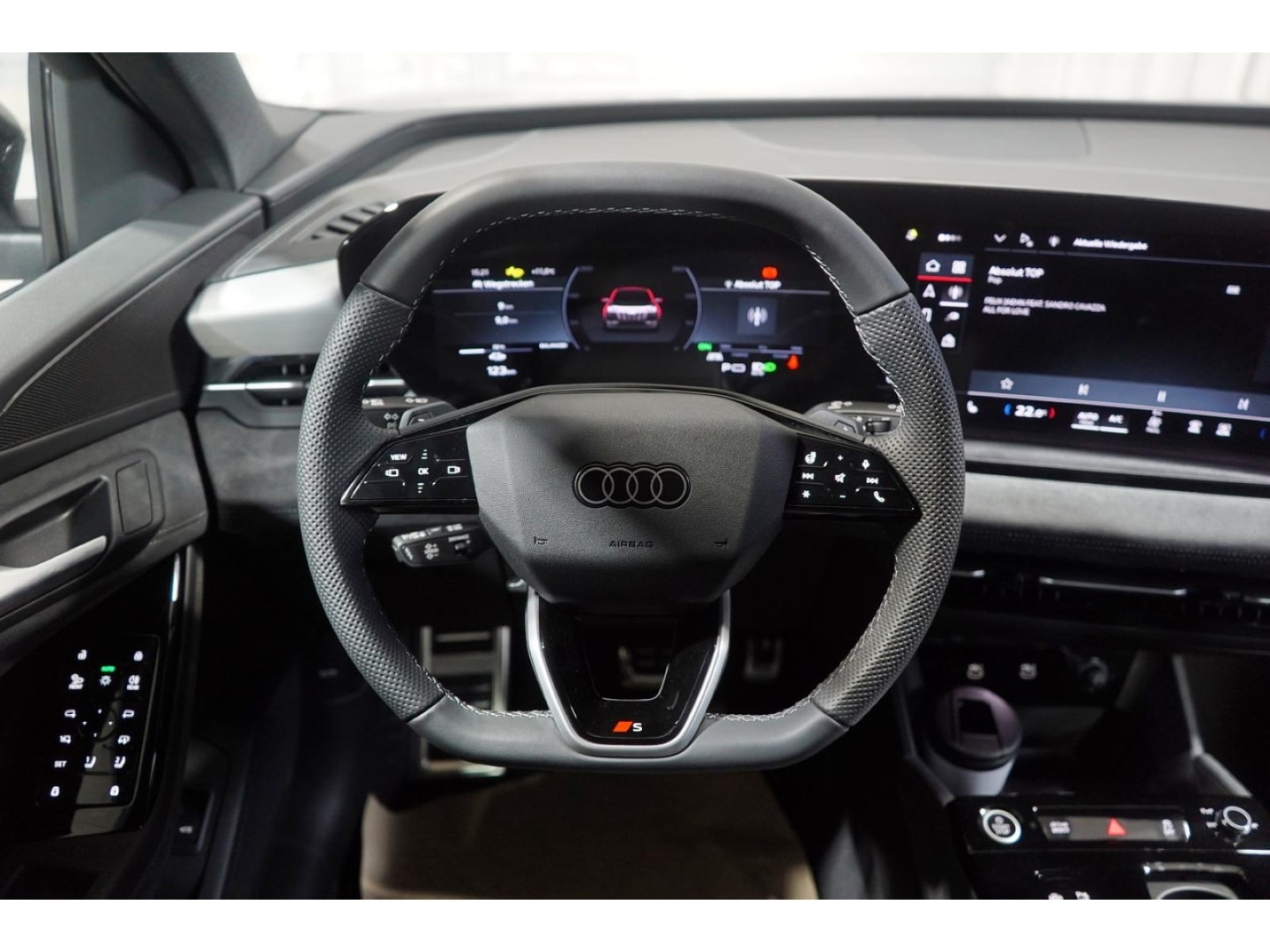 Bild über Audi Q6 SUV e-tron e-tron quattro - für weitere Informationen kontaktieren Sie den Audi Partner