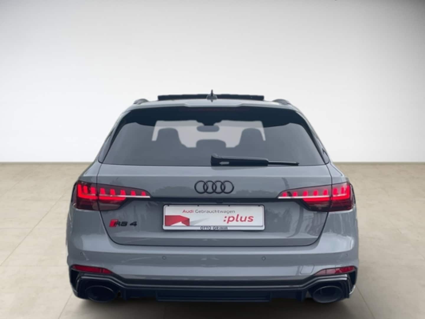 Bild über Audi RS 4 Avant TFSI quattro tiptronic - für weitere Informationen kontaktieren Sie den Audi Partner