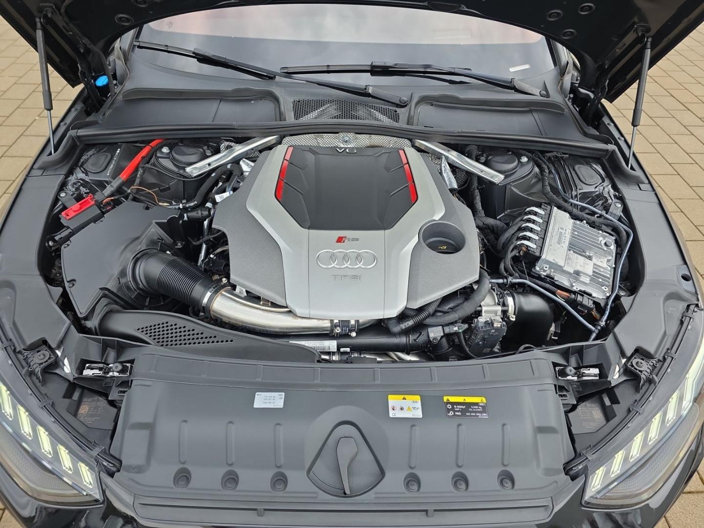 Image about Audi RS 4 Avant TFSI quattro tiptronic