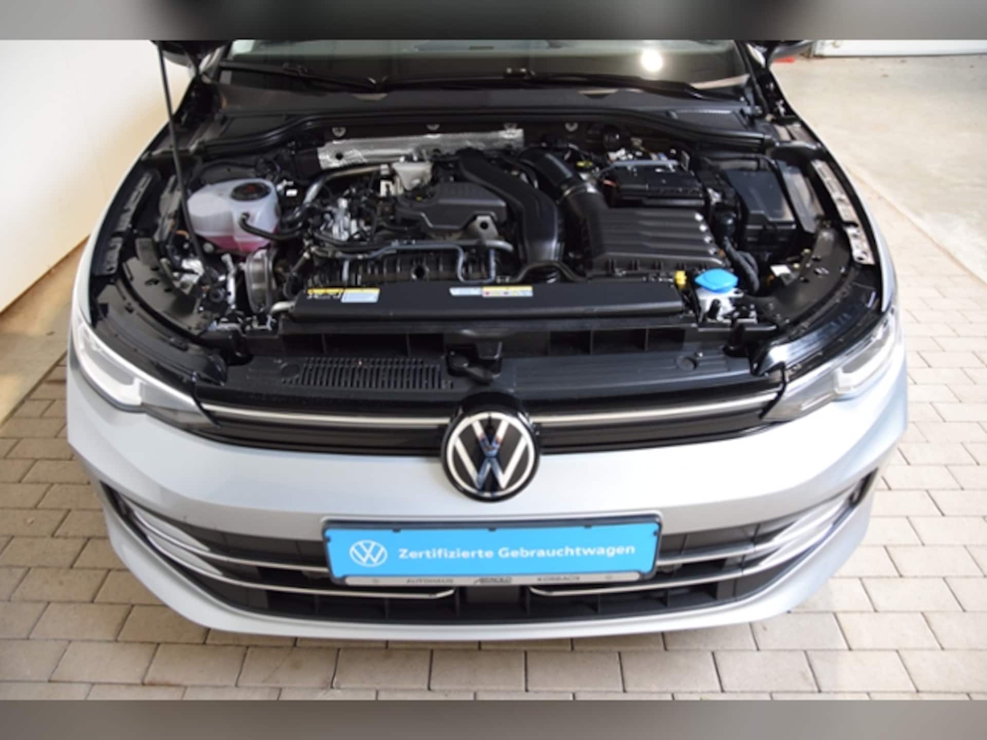 Volkswagen Golf Style