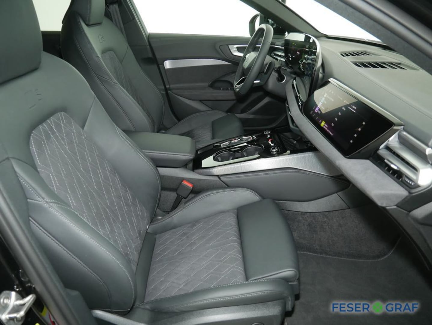 Bild über Audi A5 Avant TDI quattro 150 kW S tronic - für weitere Informationen kontaktieren Sie den Audi Partner