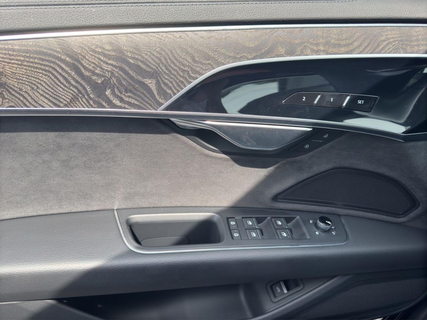 Bild über Audi A8 50 TDI quattro tiptronic - für weitere Informationen kontaktieren Sie den Audi Partner