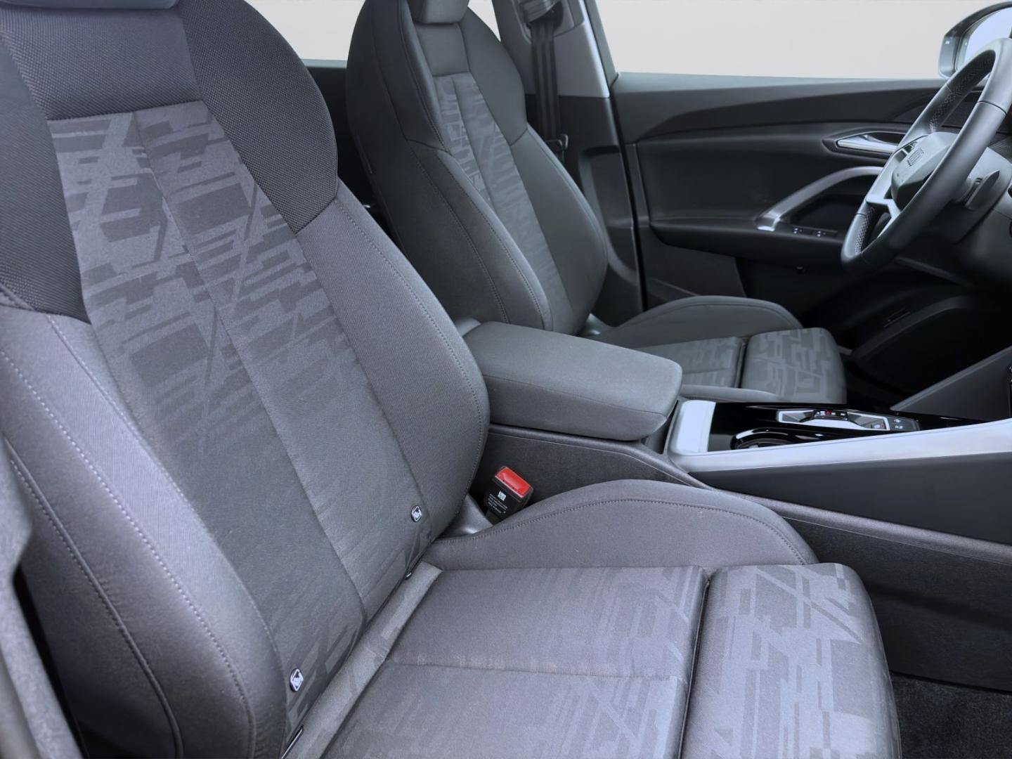 Bild über Audi Q5 Sportback TDI quattro 150 kW S tronic - für weitere Informationen kontaktieren Sie den Audi Partner