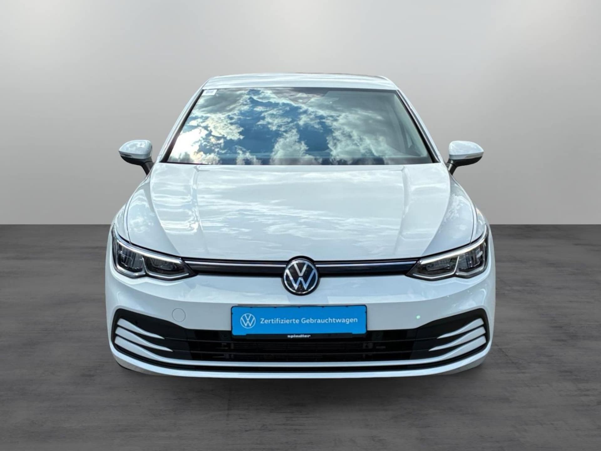 Volkswagen Golf Life