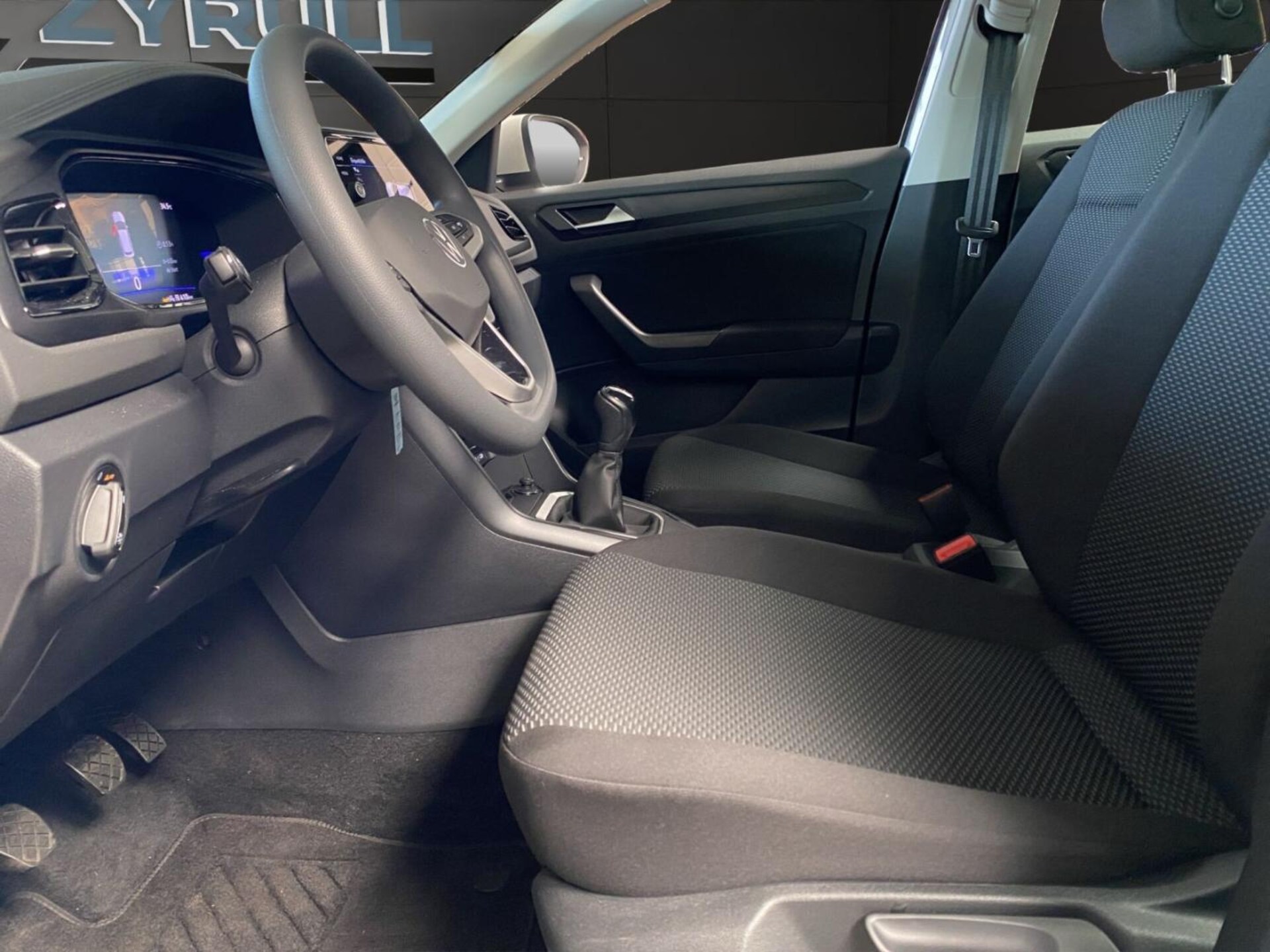 Volkswagen T-Roc Basis-Modell