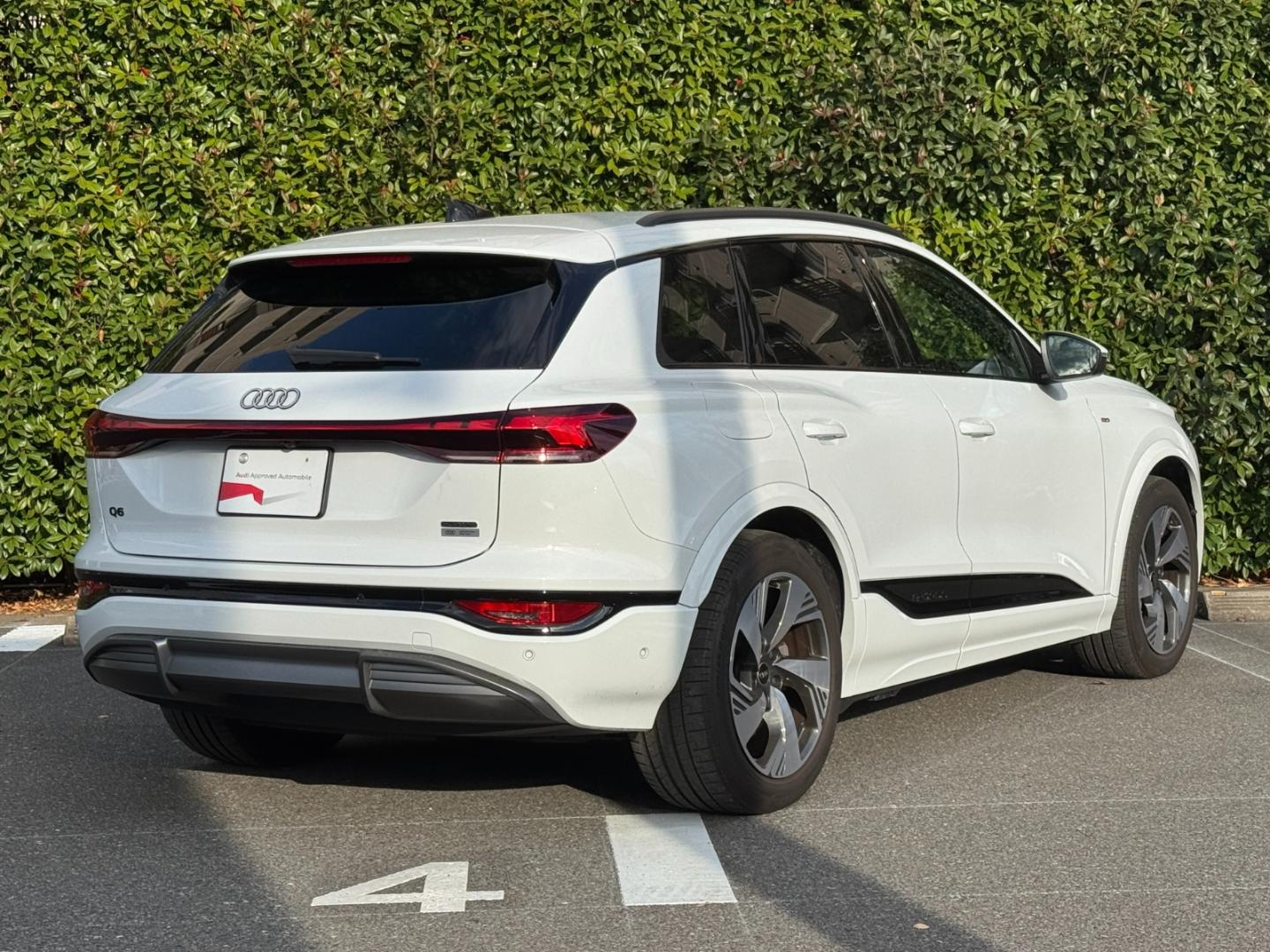 Image about Audi Q6 SUV e-tron e-tron quattro advanced