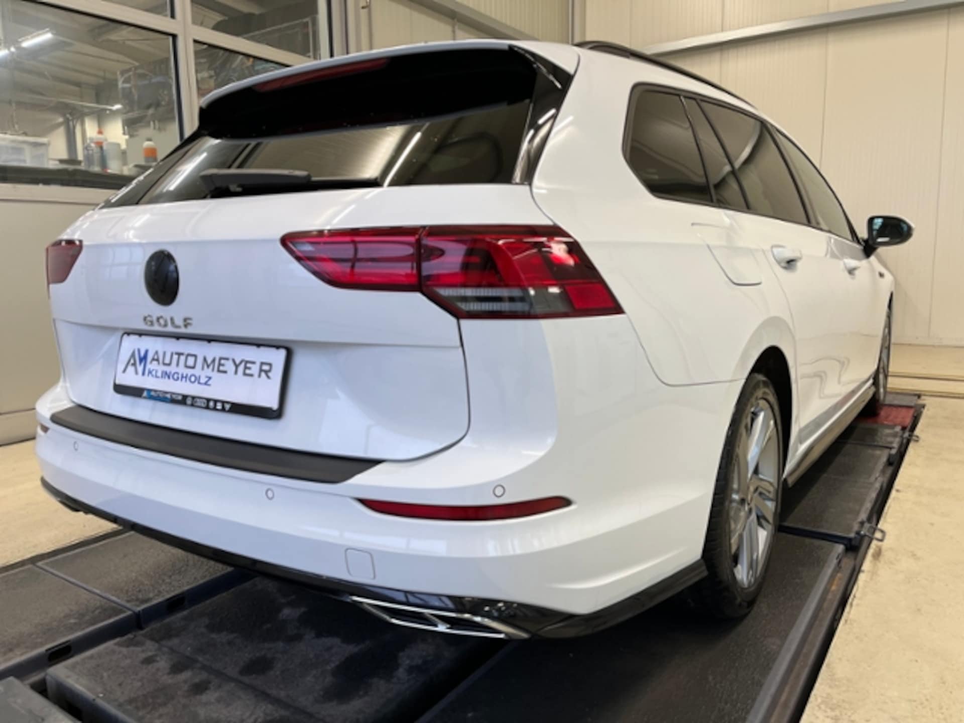 Volkswagen Golf Variant R-Line