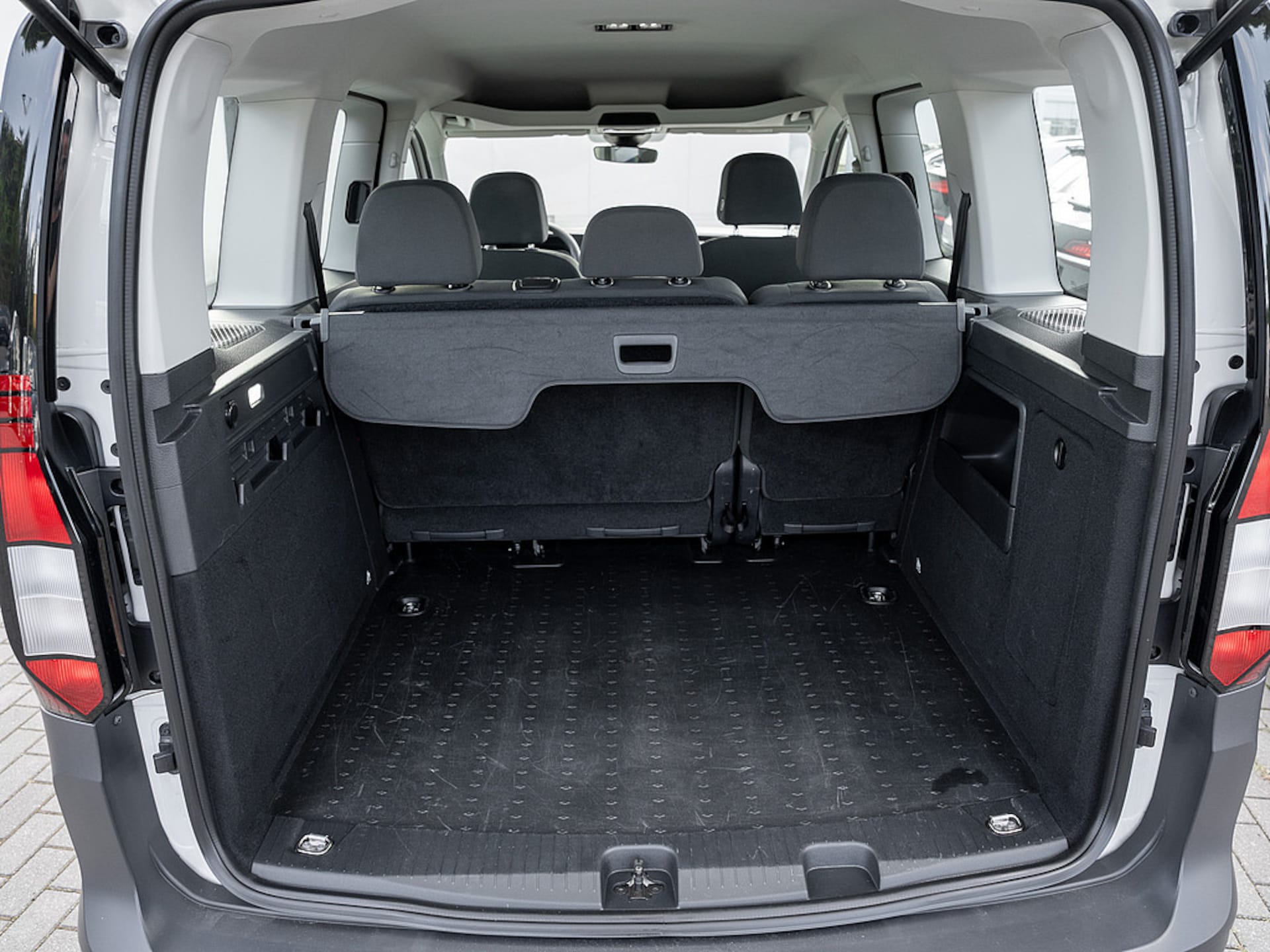 Volkswagen Caddy Basis-Modell