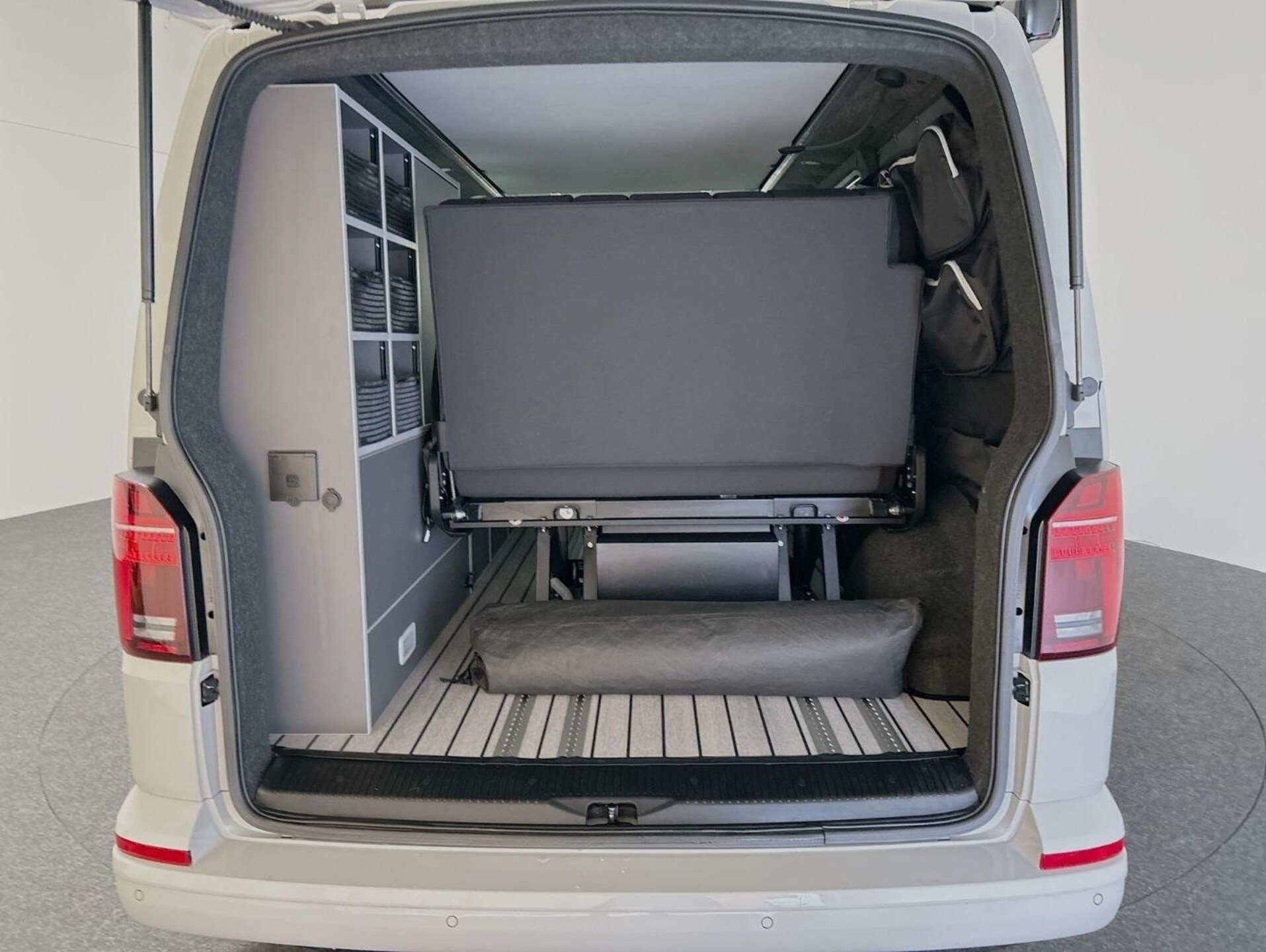 Volkswagen T6.1 Transporter Kasten kurzer Radstand