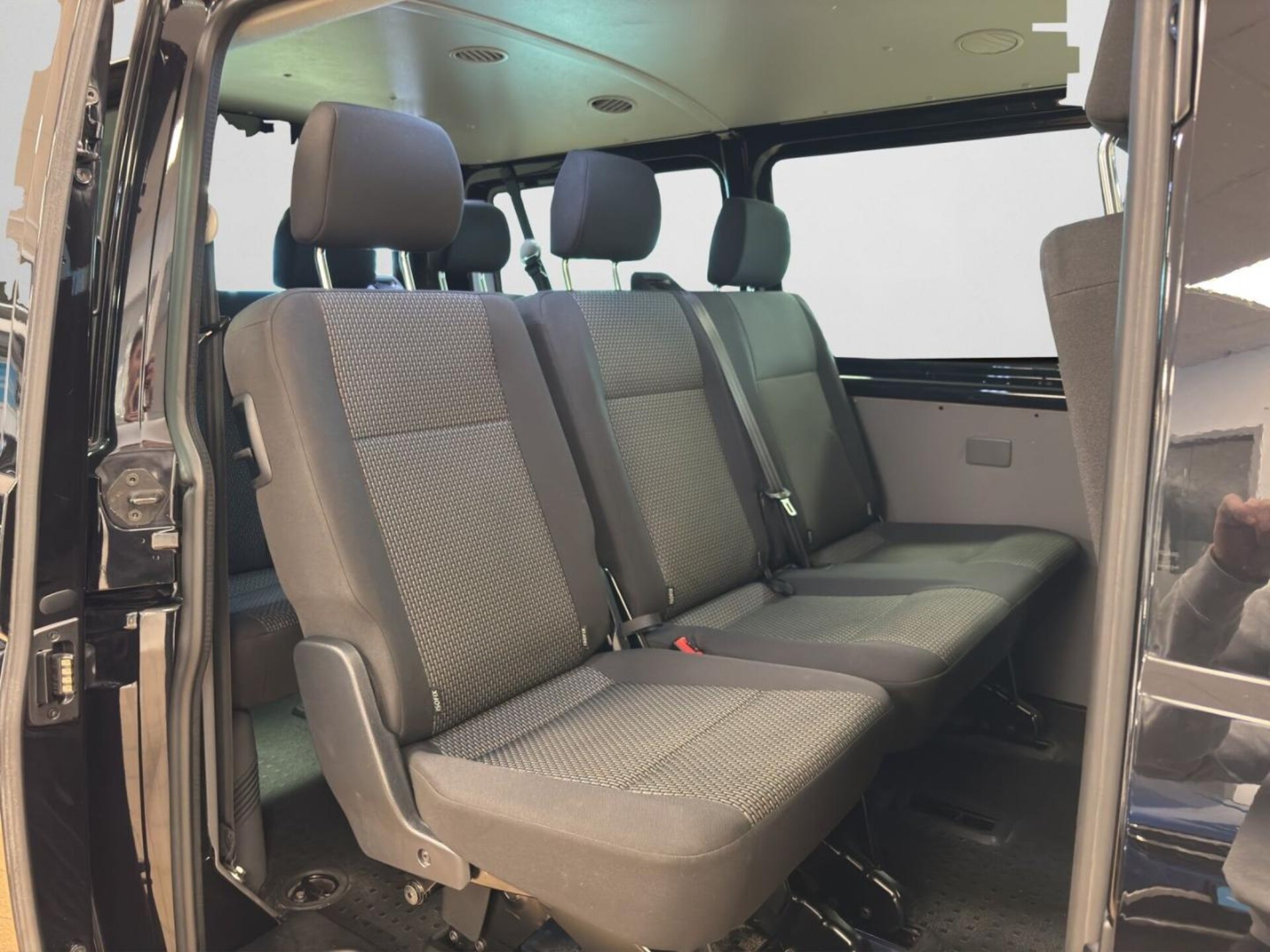 Volkswagen T6.1 Transporter Kombi kurzer Radstand