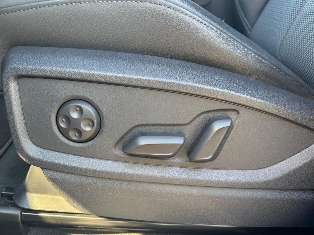 Image about Audi Q5 TFSI e S line 50 TFSI e quattro 220 kW (299 ch) S tronic