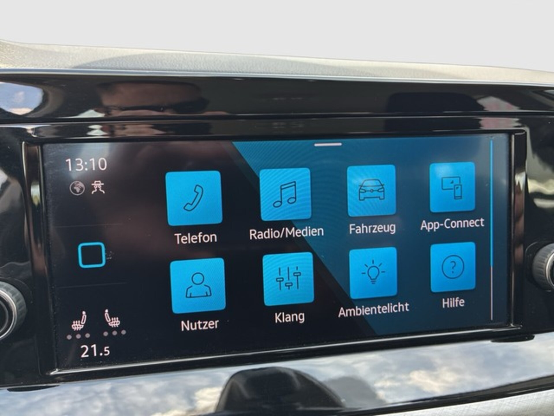 Volkswagen Golf Life