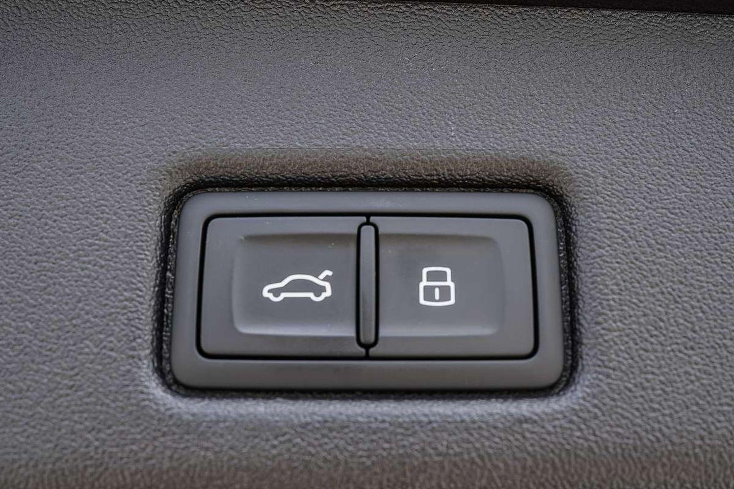 Image about Audi SQ5 SUV TFSI 270 kW edition one