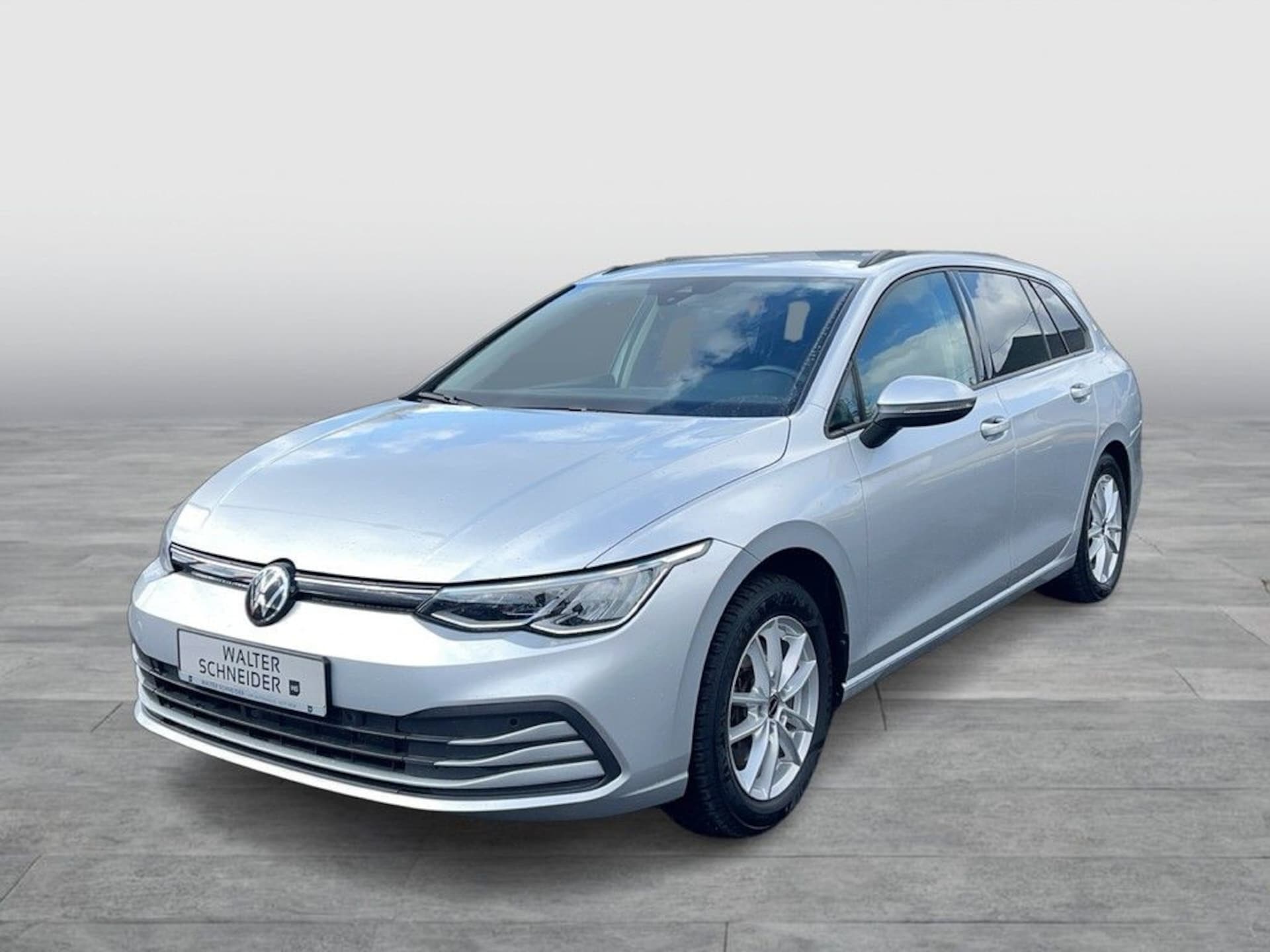 Volkswagen Golf Variant Life