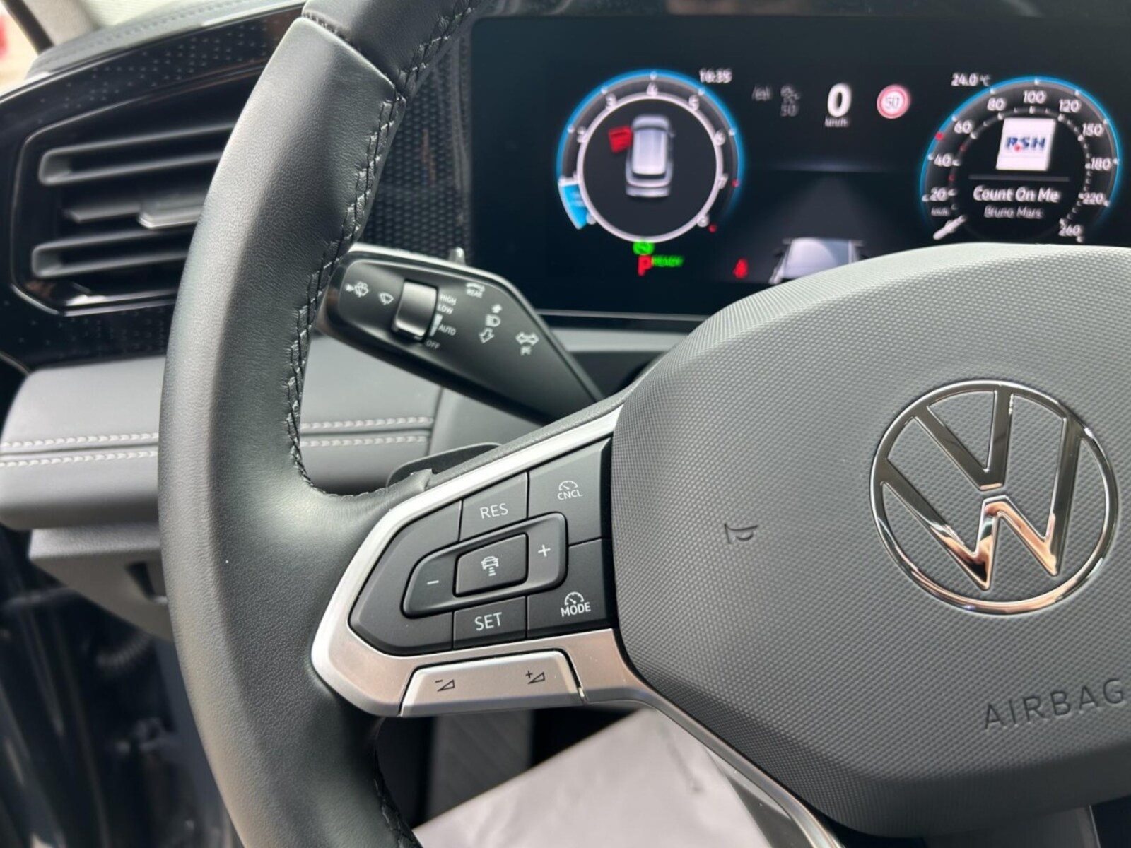Volkswagen Tiguan – Bild 12