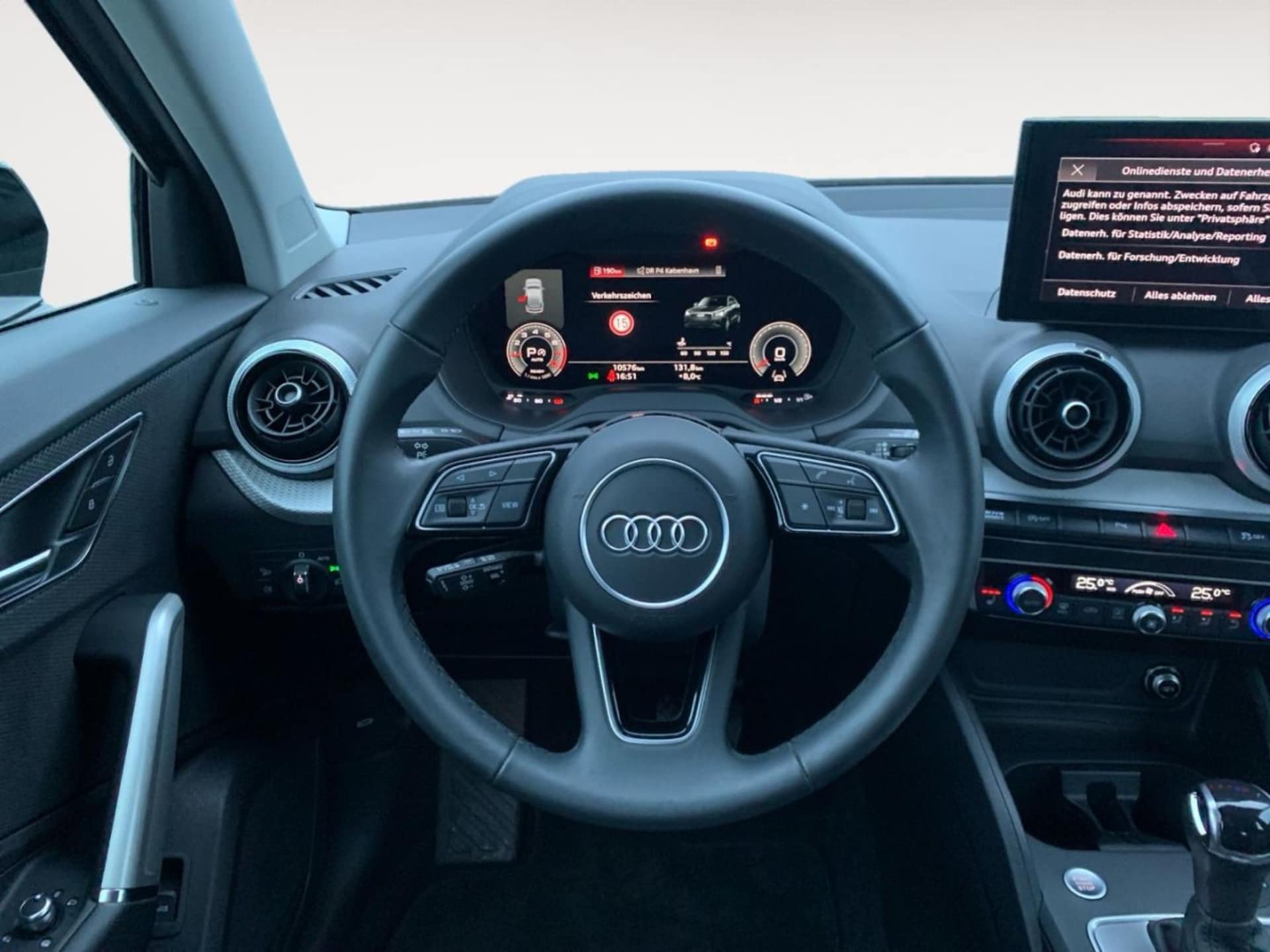 Audi Q2 S line