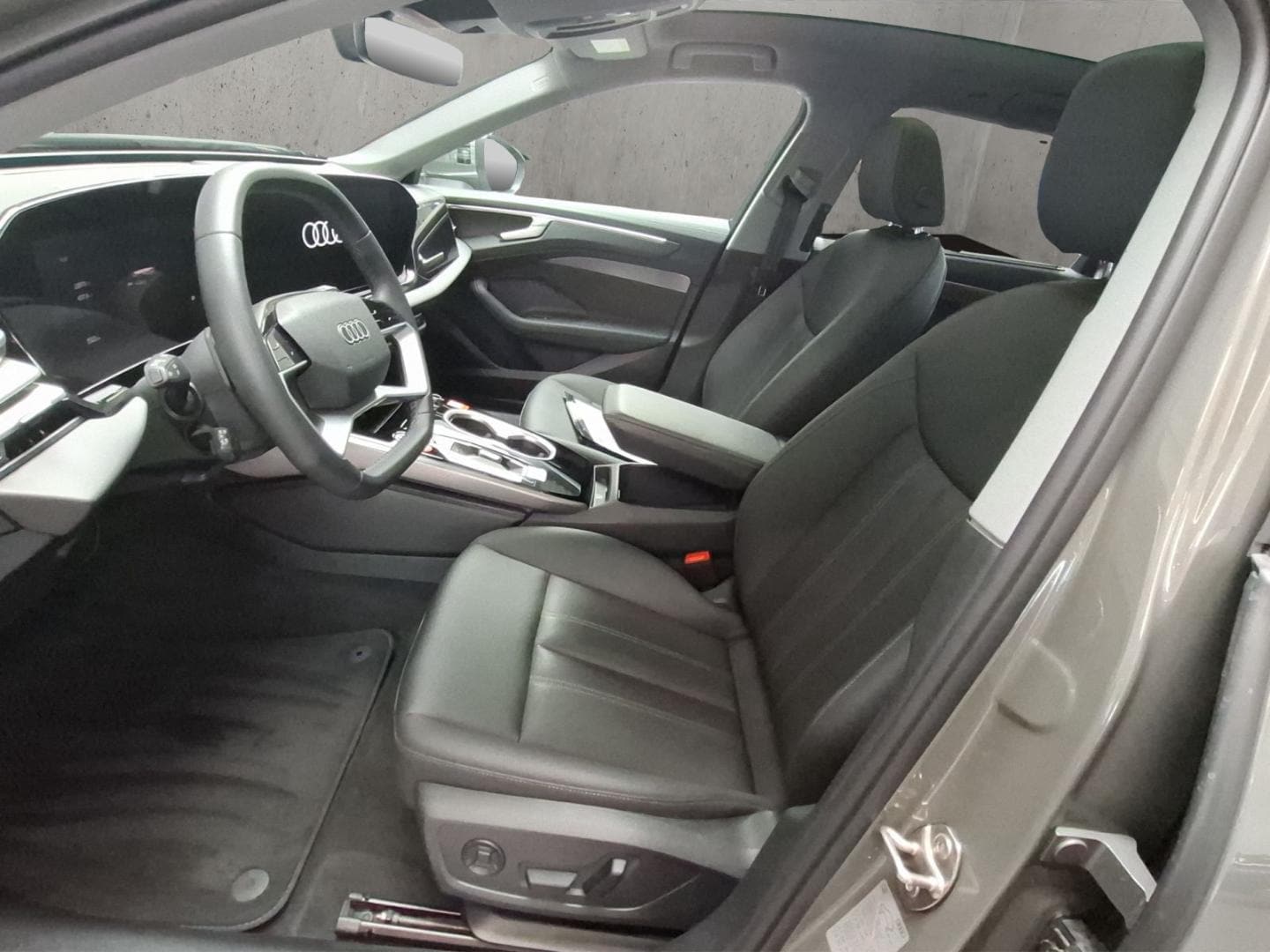 Bild über Audi A6 Avant TDI 150 kW S tronic - für weitere Informationen kontaktieren Sie den Audi Partner