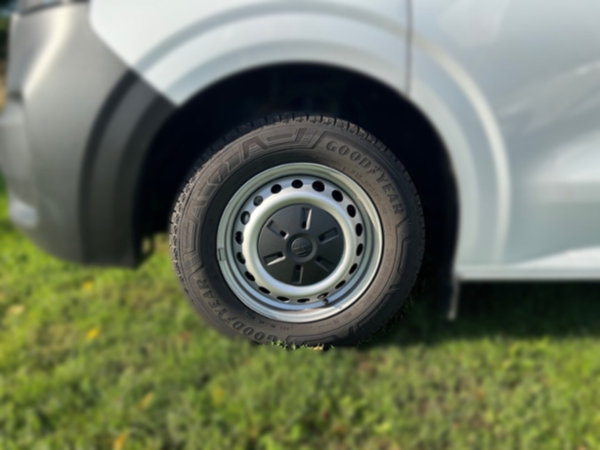 Volkswagen Transporter Kasten kurzer Radstand